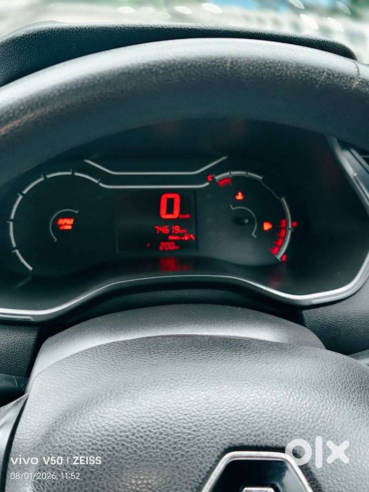 Renault Triber 1.0 Rxe, 2020, Petrol