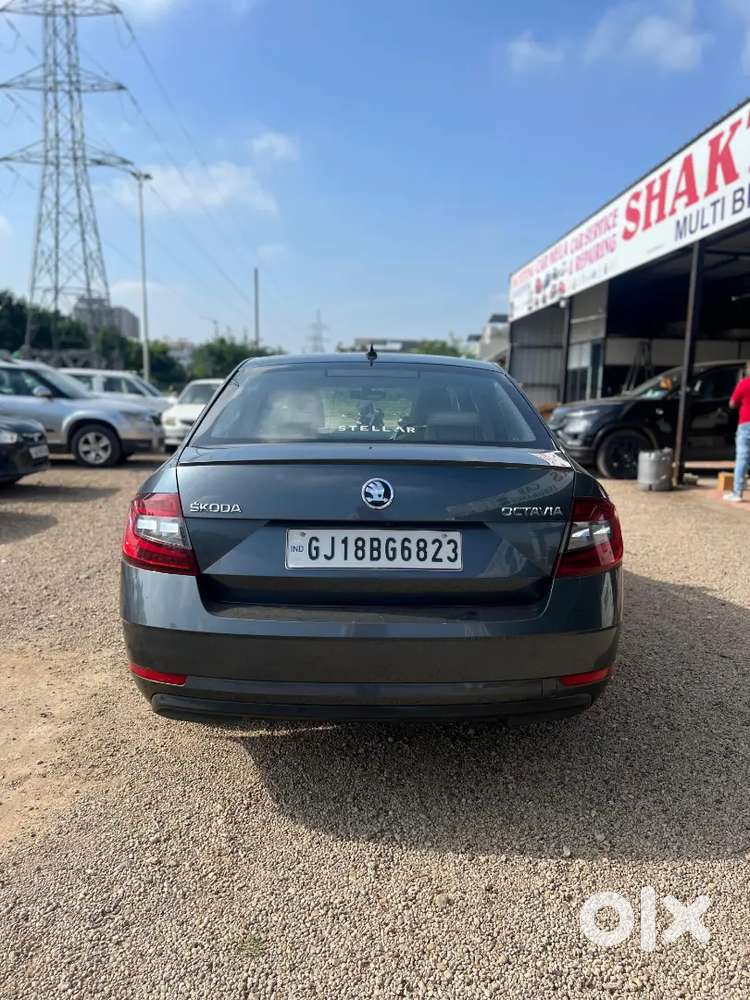 Skoda Octavia 2017 Petrol 990000 Km Driven