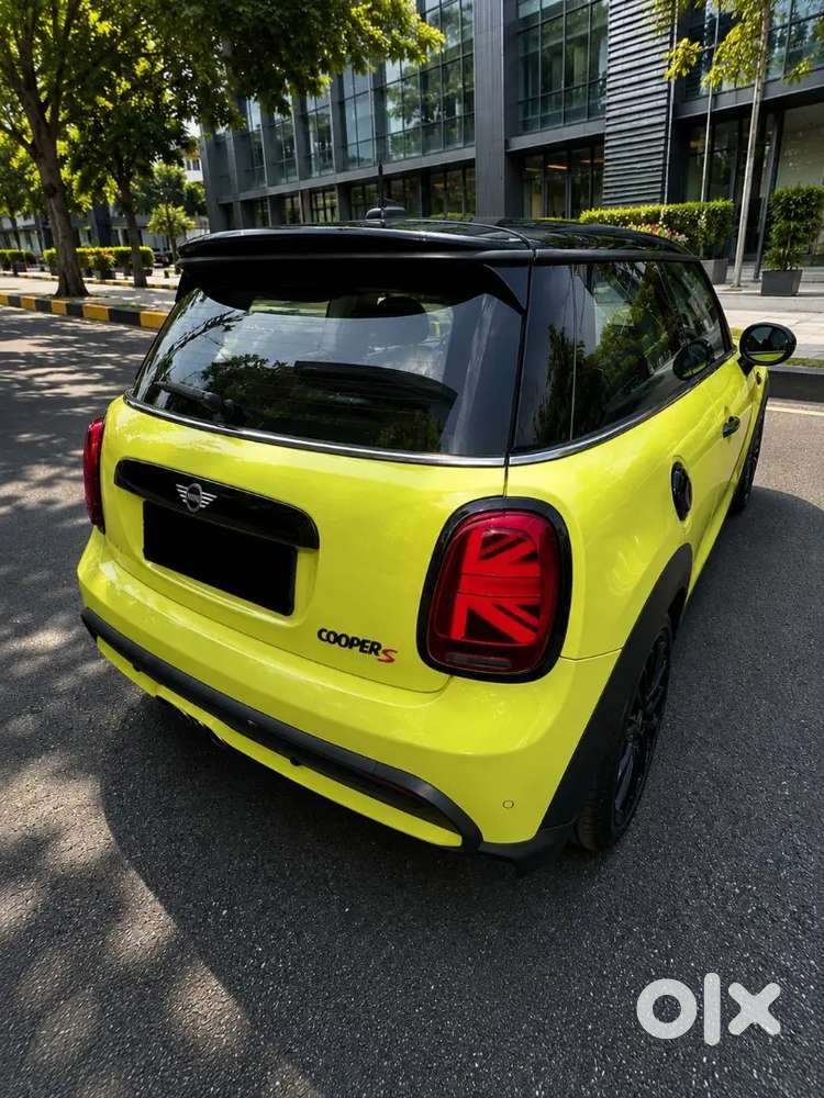 Mini Cooper 2023 Petrol Well Maintained
