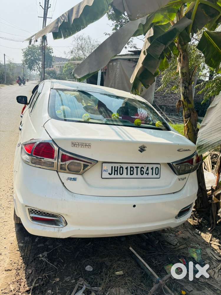 Ciaz Maruti Suzuki 2015{last}