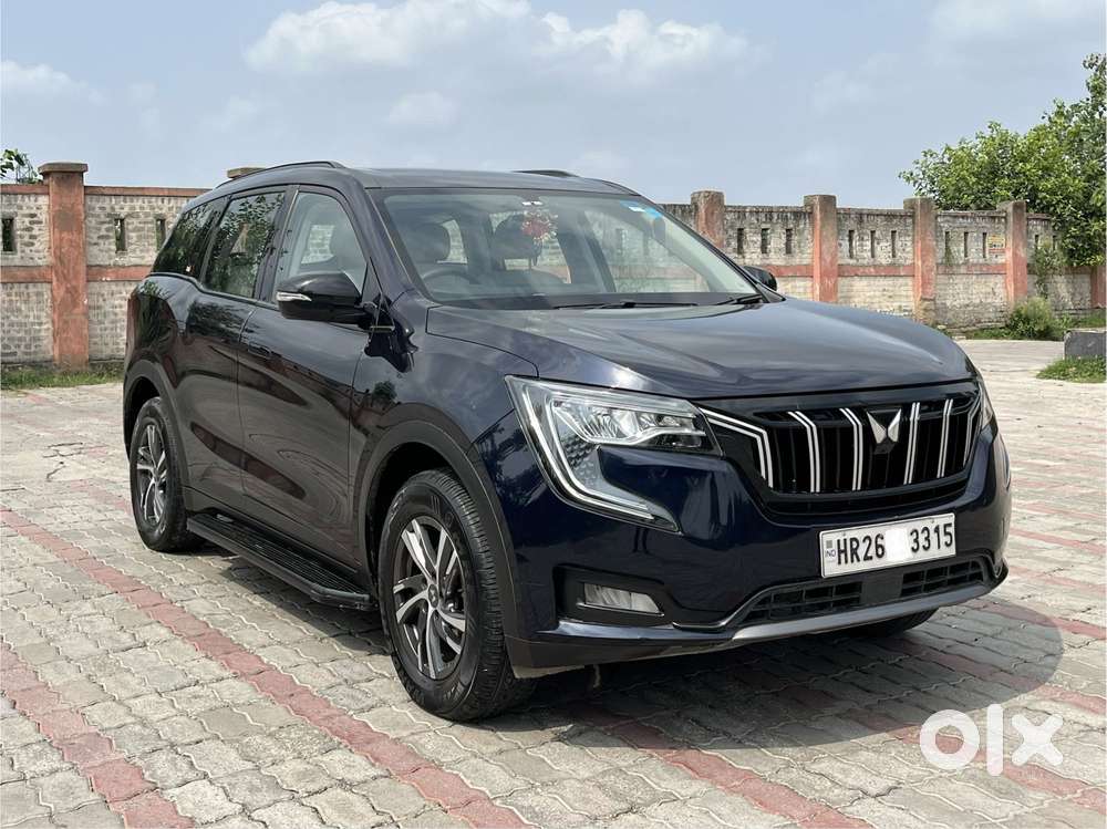 Mahindra Xuv700 Ax 5 Petrol Mt 7 Str (e), 2022, Petrol