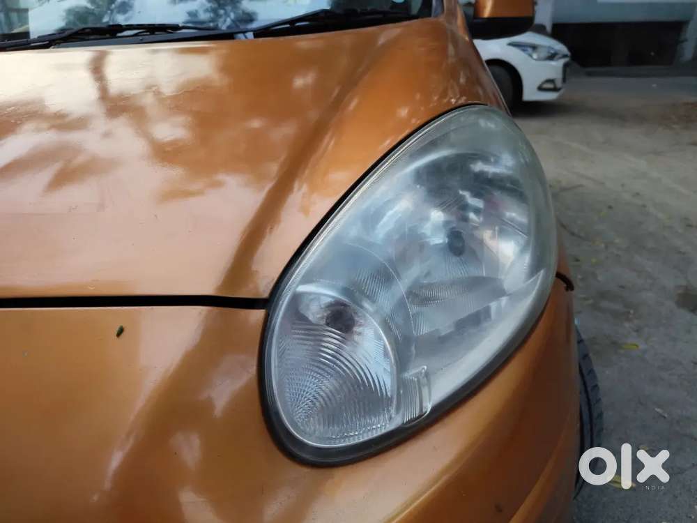 Nissan Micra 2011 Diesel 140000 Km Driven