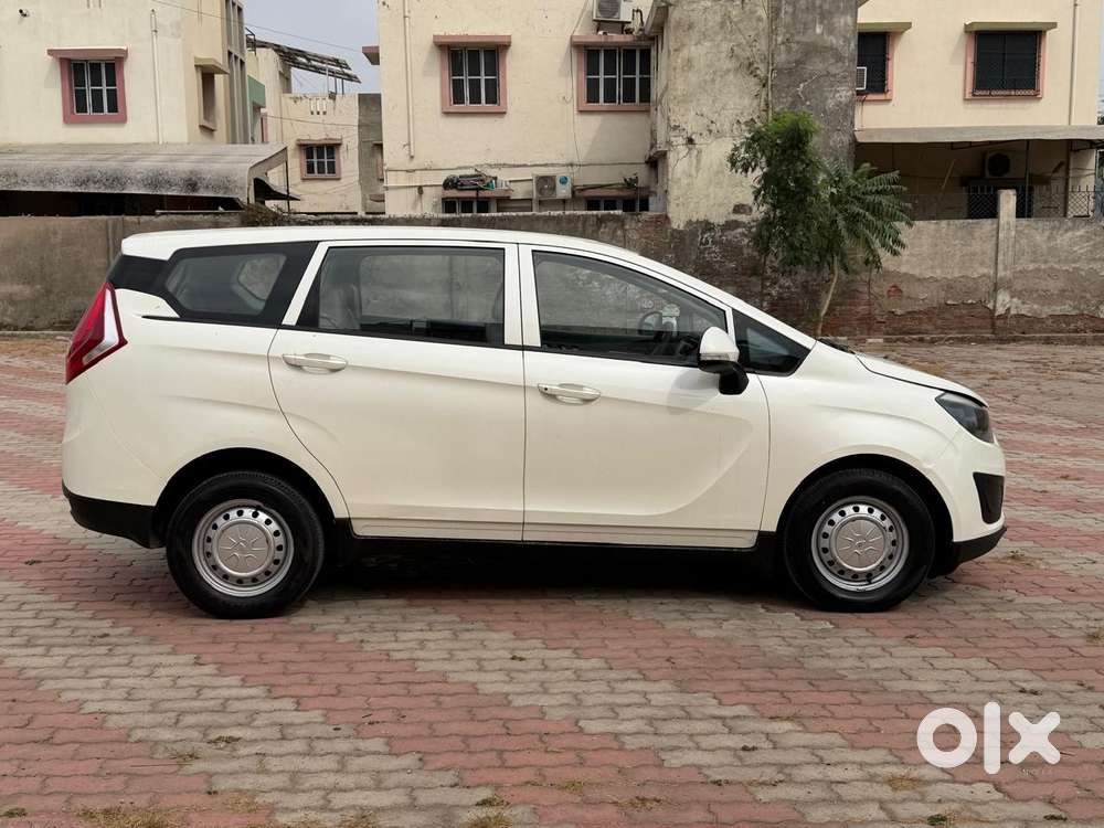 Mahindra Marazzo M2, 2022, Diesel