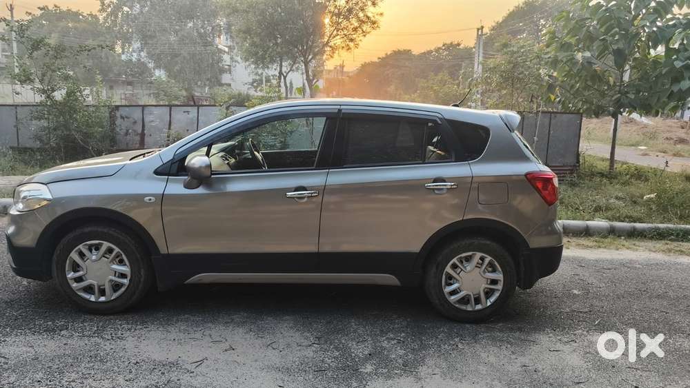 Maruti Suzuki S Cross 2023 Petrol (pb10)