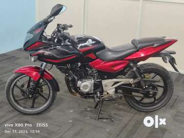 Pulsar 220f deals 2017 model price