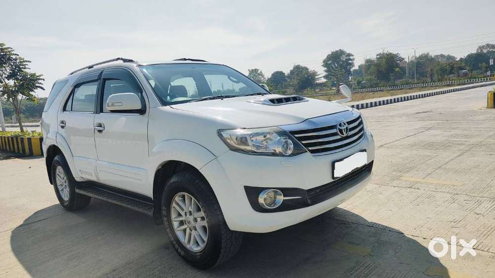 Toyota Fortuner 3.0 4x2 Mt, 2012, Diesel