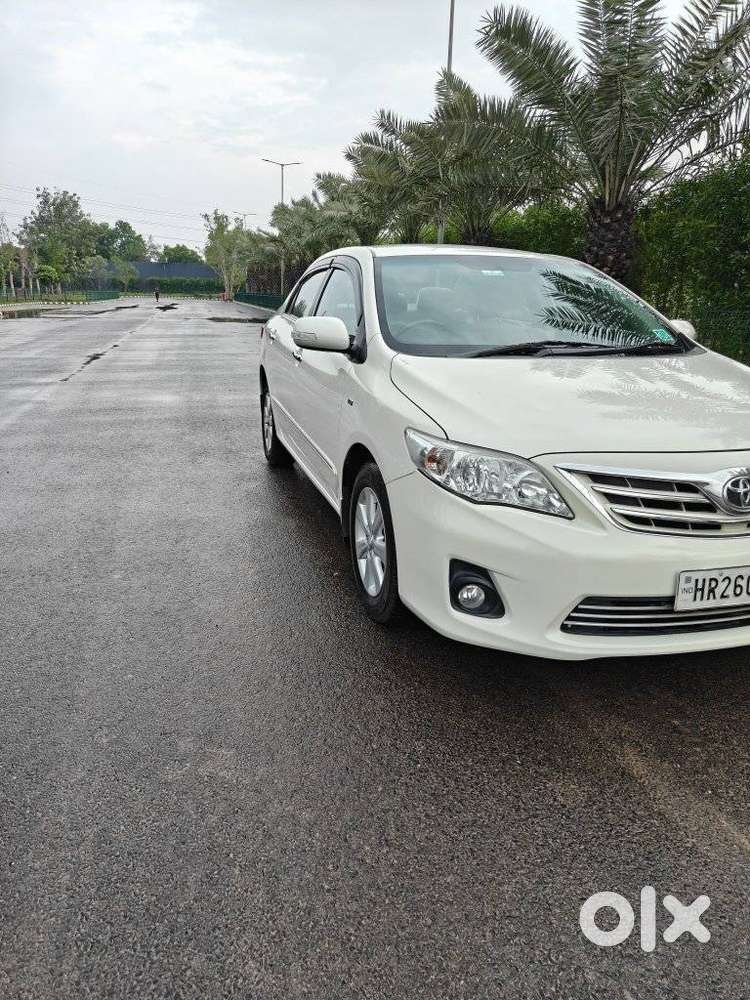 Toyota Corolla Altis G, 2014, Petrol