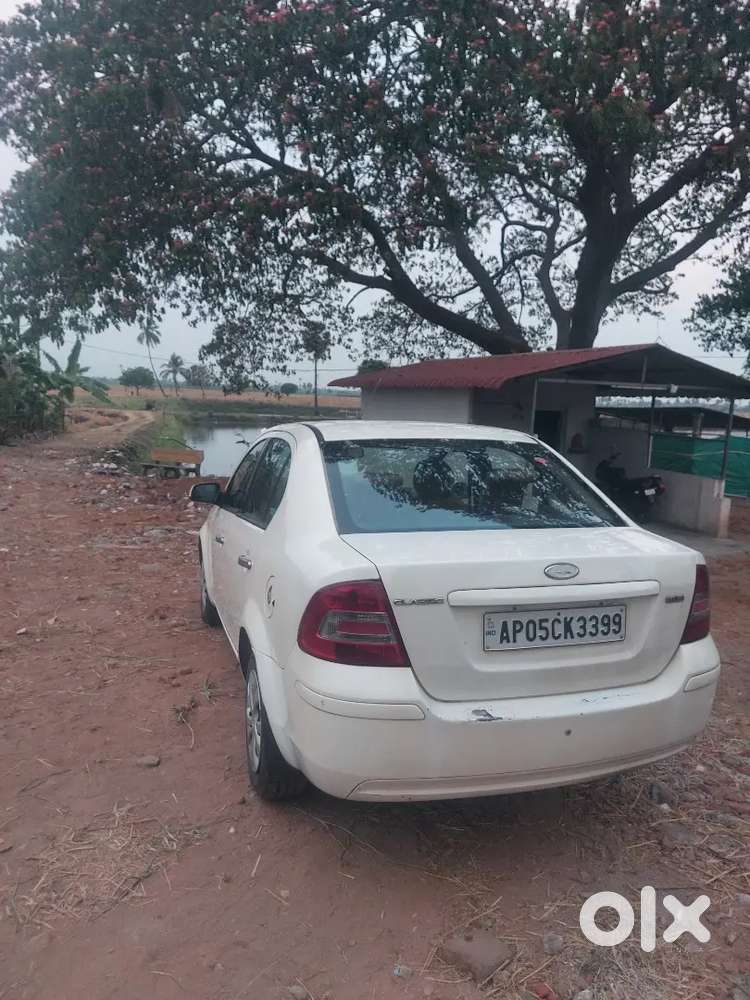Ford Fiesta 2013 Diesel 90000 Km Driven