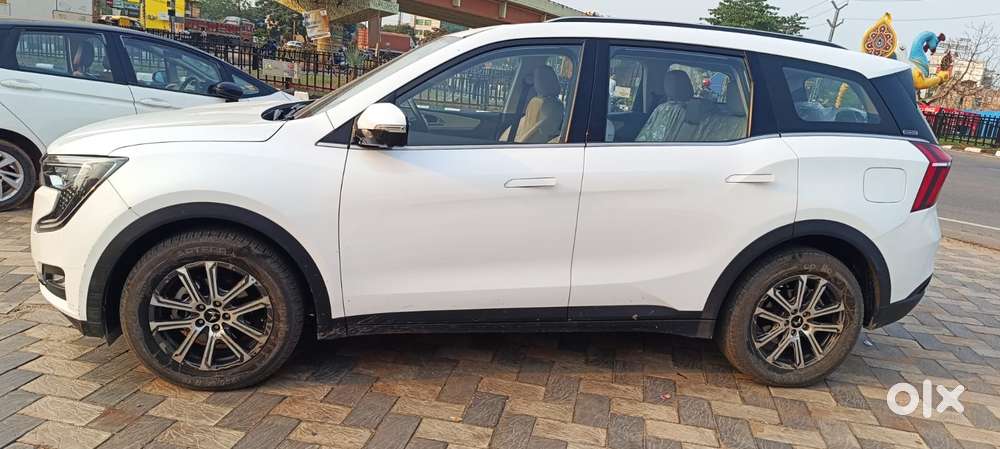 Mahindra Xuv700 2.2 Ax 7 Diesel At Luxury Pack Str, 2025, Diesel