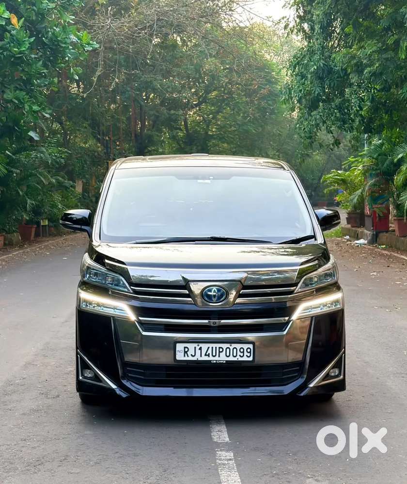Toyota Vellfire, 2022, Petrol