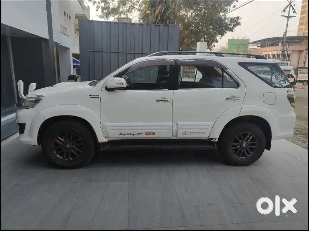 Toyota Fortuner 2.8 Diesel 2015