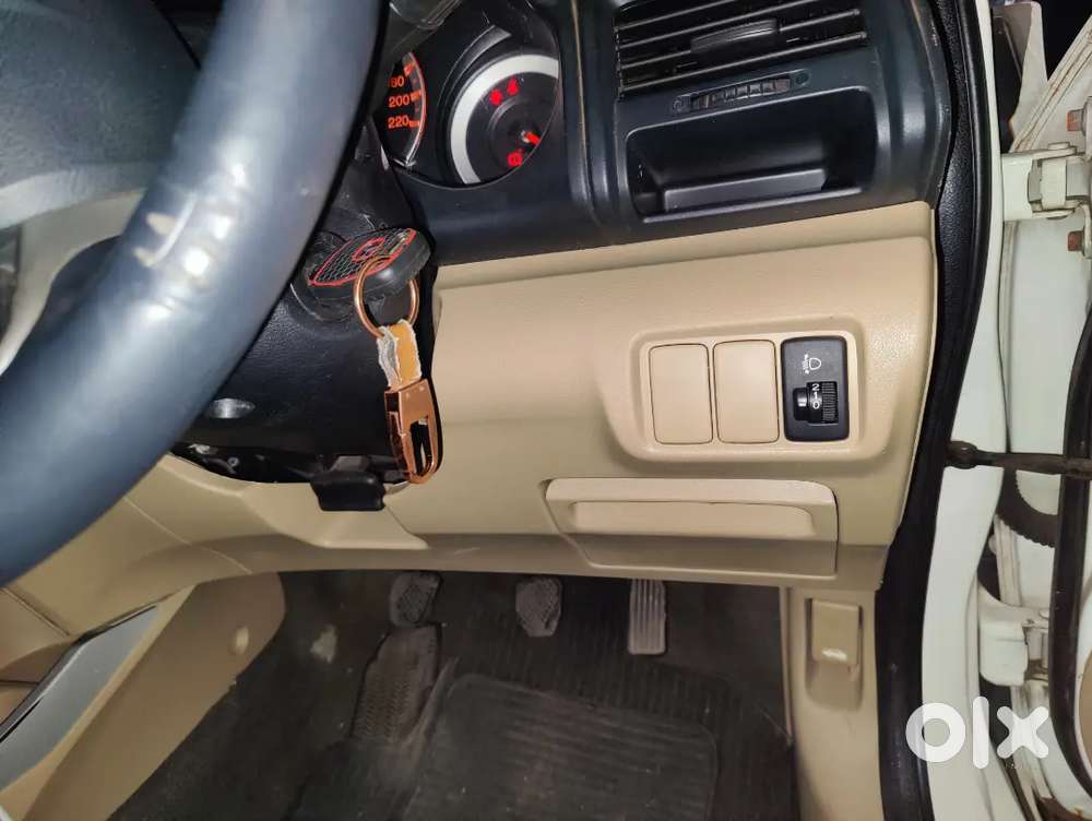 Honda City 
I-v Tec