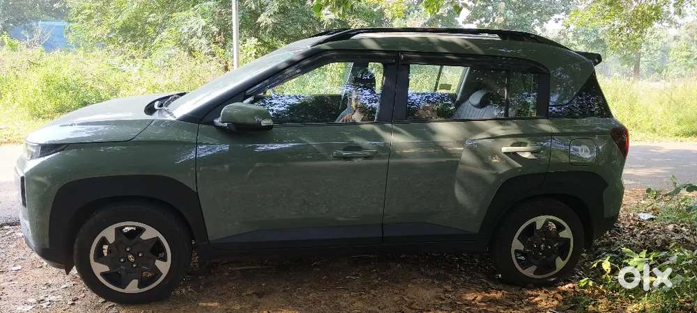 Sunroof Hyundai Exter 2025 Petrol 4000 Km Driven With Annual Toll Pass