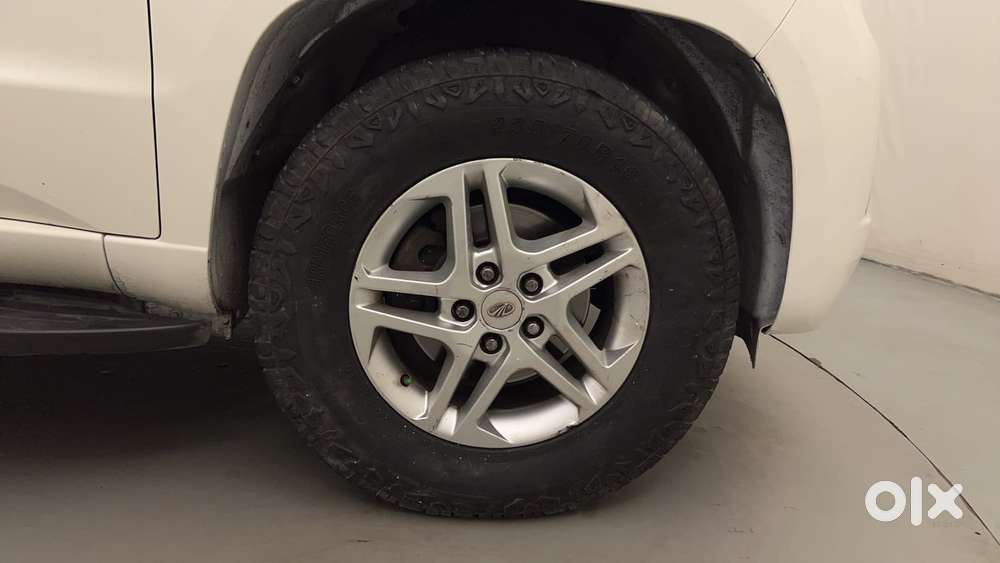 Mahindra Tuv 300 Plus P8, 2018, Diesel