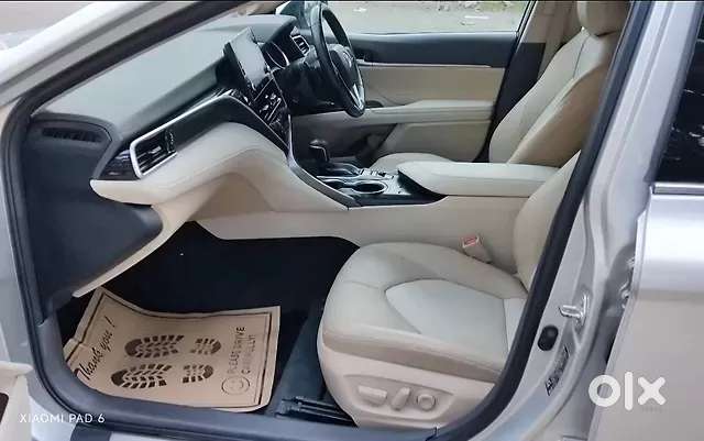 Toyota Camry Hybrid, 2022, Petrol