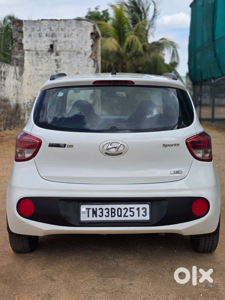 Hyundai Grand I10 Sportz, 2017, Cng & Hybrids