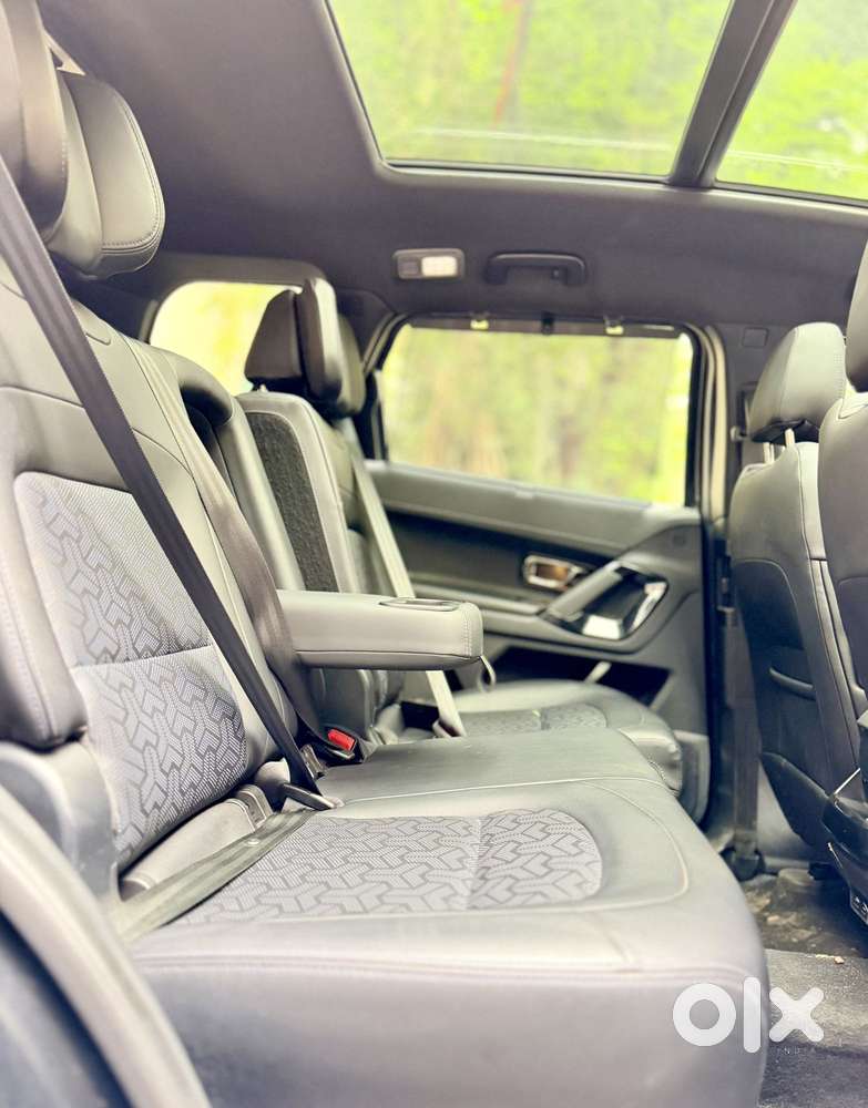 Tata Safari Accomplished Plus Dark Edition At, 2024, Diesel