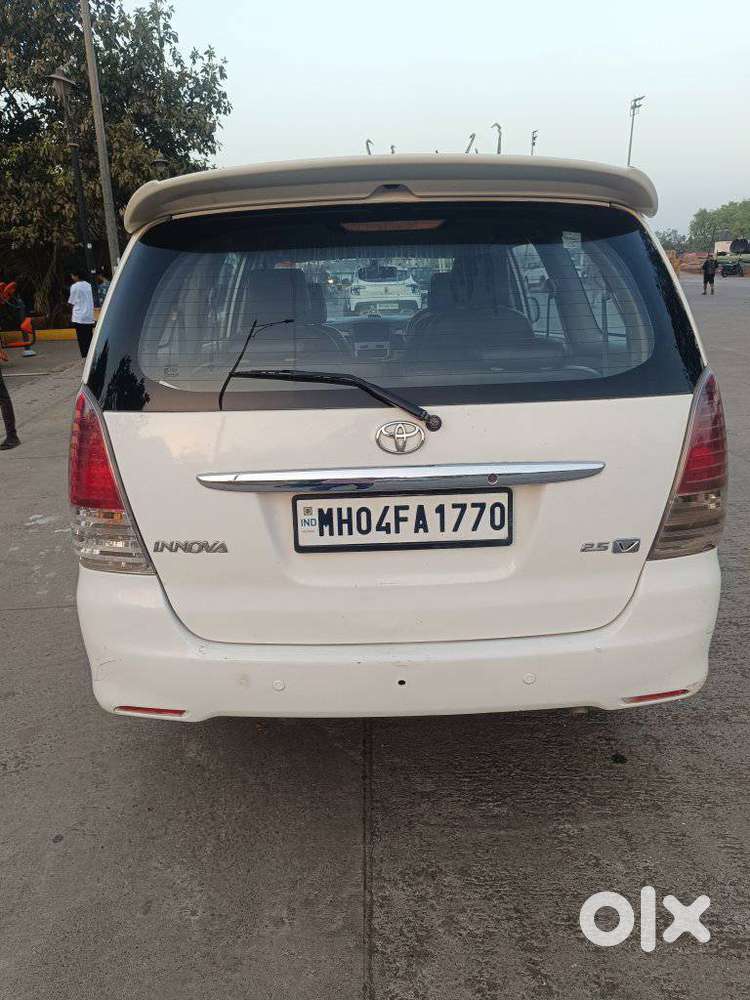 Toyota Innova 2.5 V 7 Str, 2011, Diesel