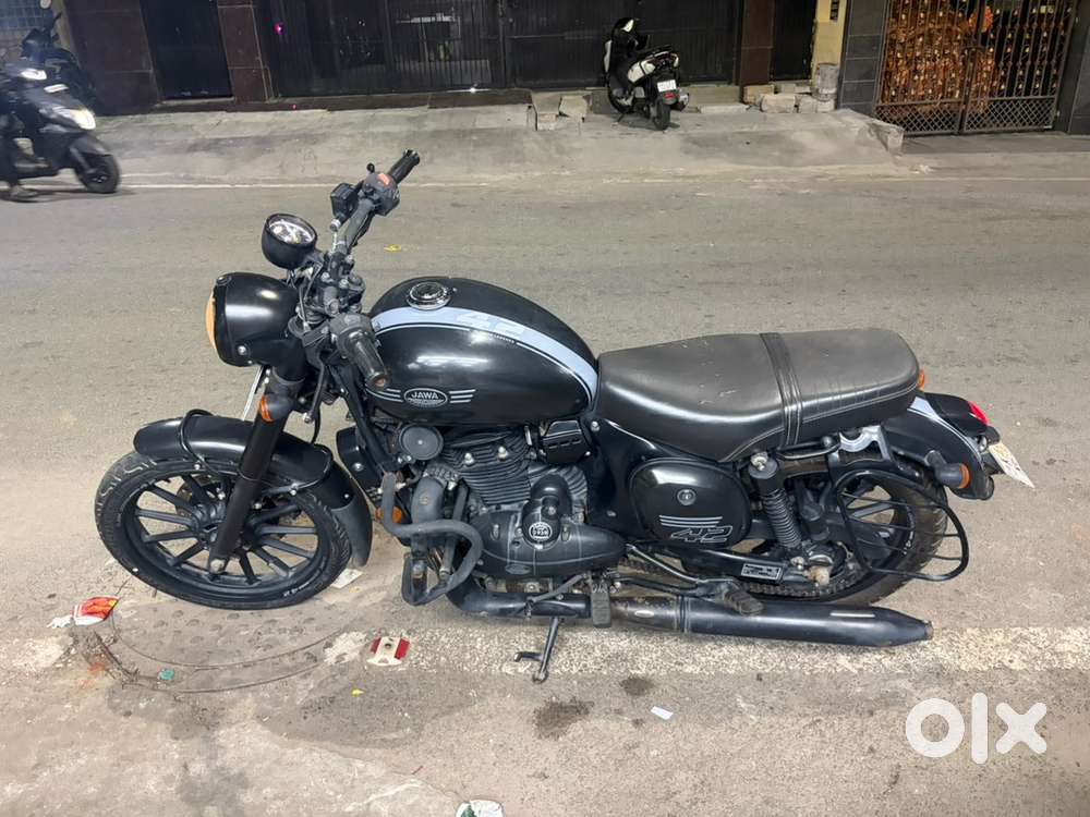 Jawa 42 abs bs6 model