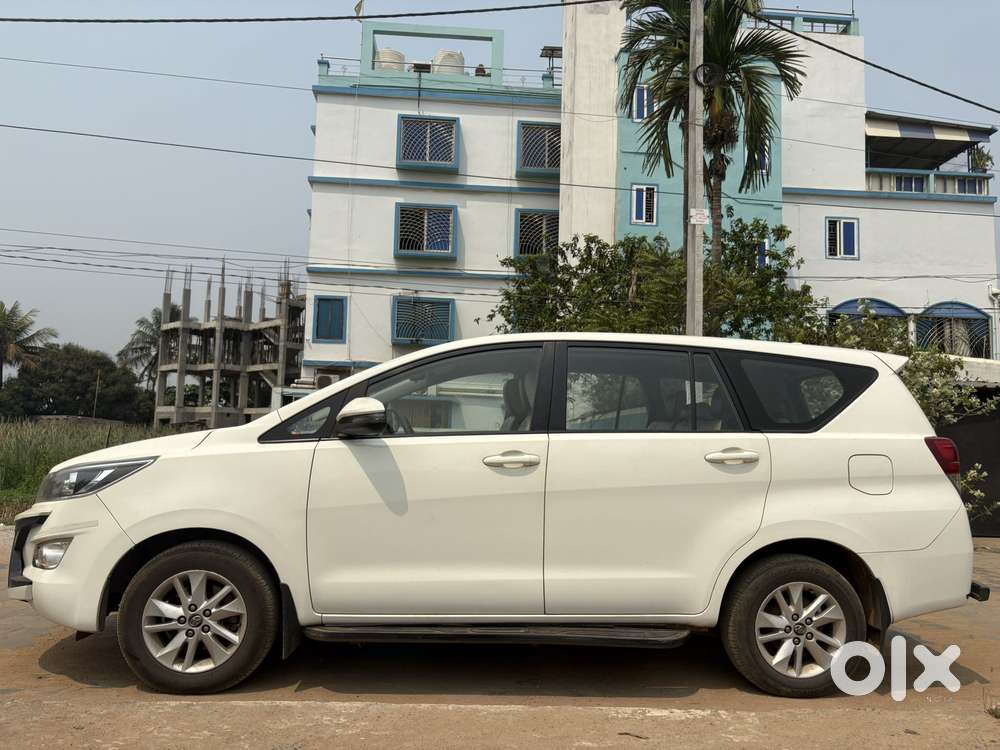 Toyota Innova Crysta 2.4 G Mt 8s, 2019, Diesel