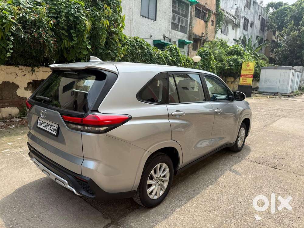 Toyota Innova Hycross 2.0 Gx 8 Str, 2024, Petrol