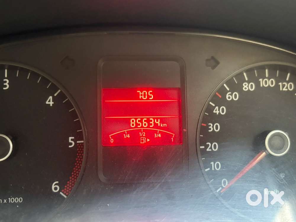 Volkswagen Polo 2012 Dec White ,mint Condition