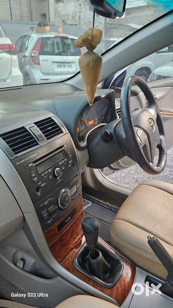 Toyota Corolla Altis 2010-2013 1.8 Js, 2010, Petrol