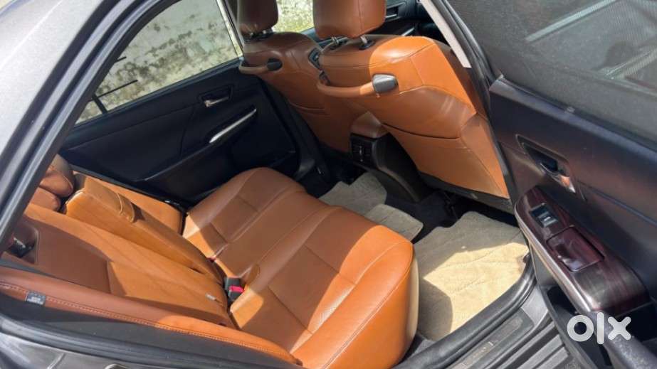 Toyota Camry 2.5 G, 2017, Petrol
