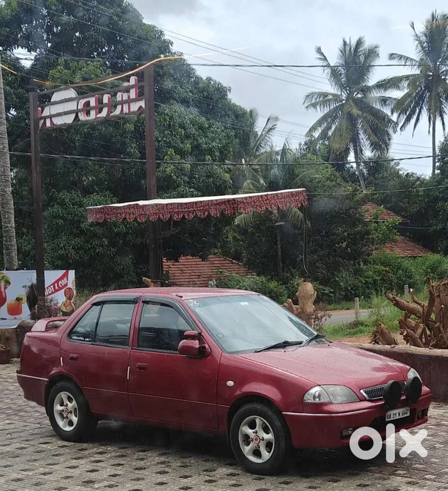 Maruti Suzuki Esteem 1997