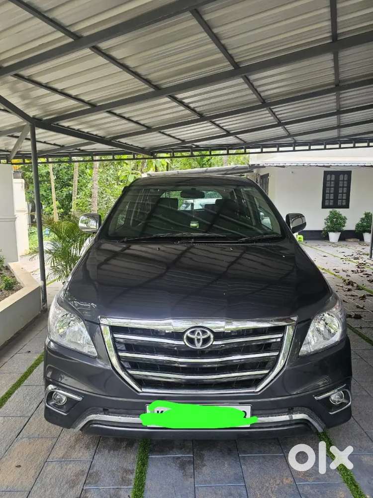 Toyota Innova 2015 Diesel 90000 Km Driven