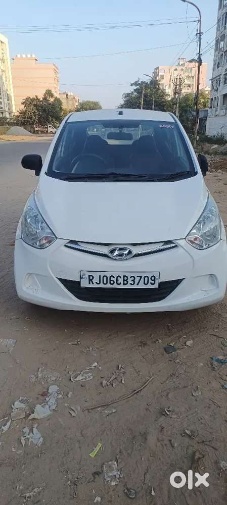 Hyundai Eon December 2011 Petrol Well Maintained