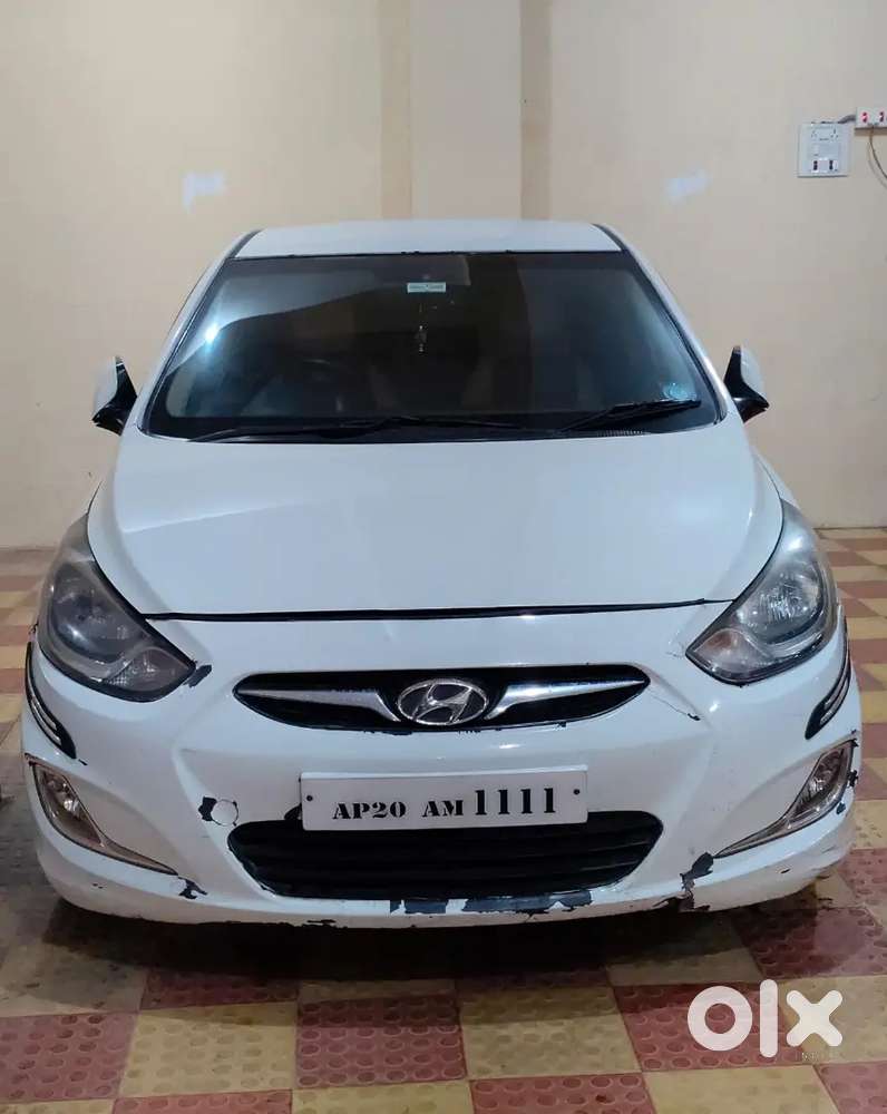 Hyundai Verna 2012 Diesel 105000 Km Driven