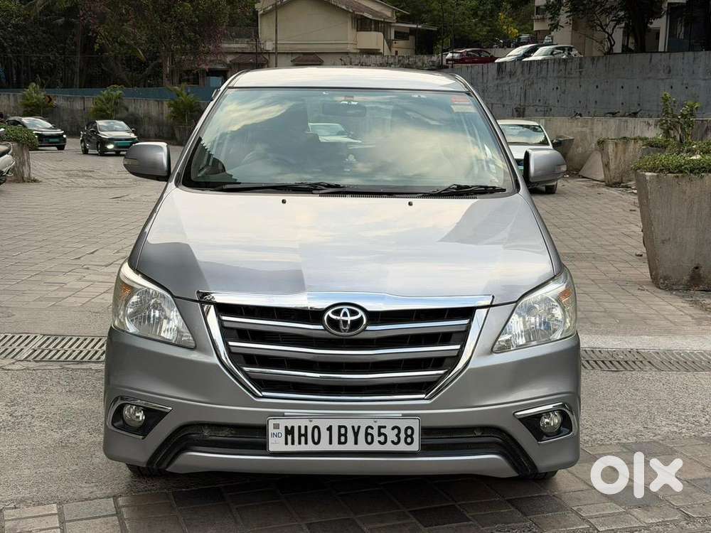 Toyota Innova 2015 Diesel 180000 Km Driven