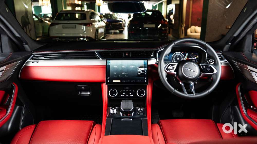 Jaguar F-pace 2.0 R Dynamic S, 2025, Petrol