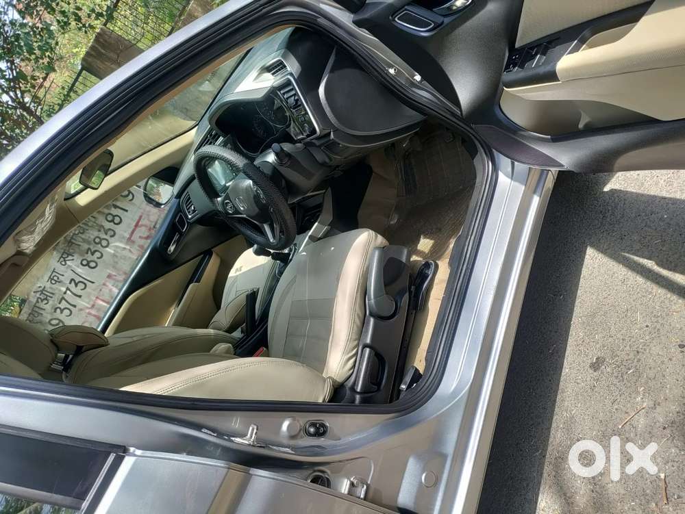 Honda City 1.5 V 5th Gen I-vtec Mt, 2022, Petrol