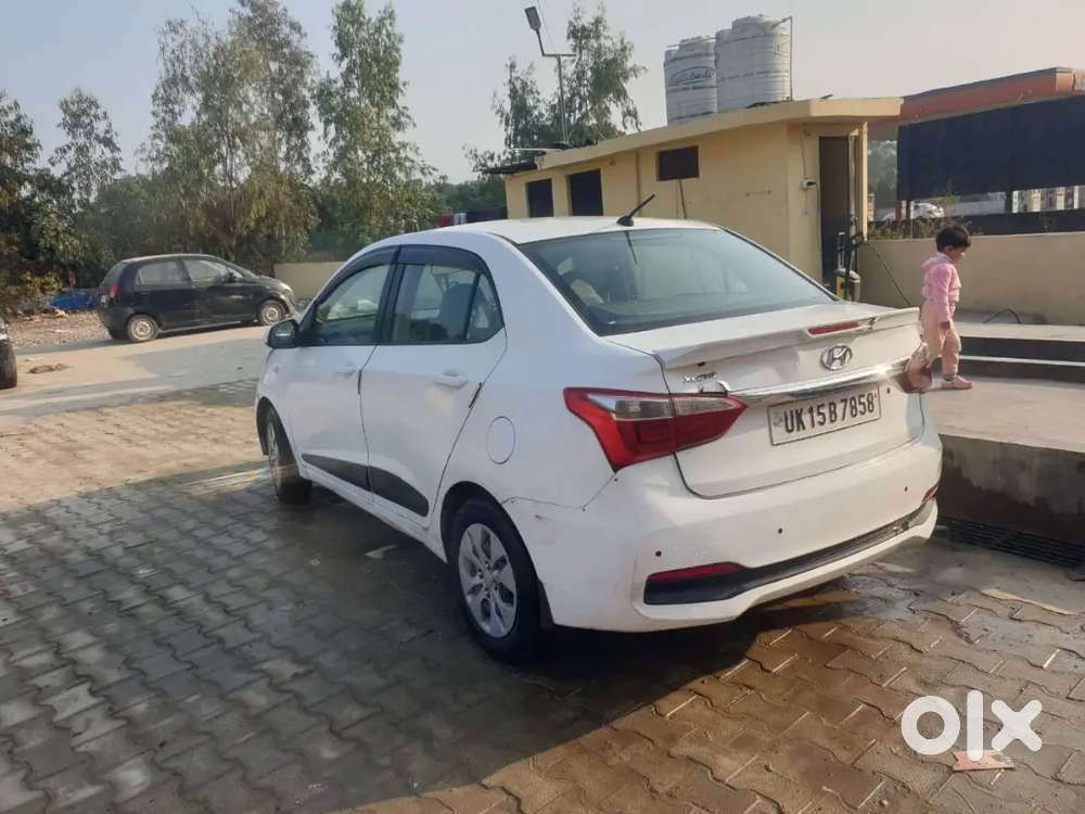 Hyundai Xcent Car