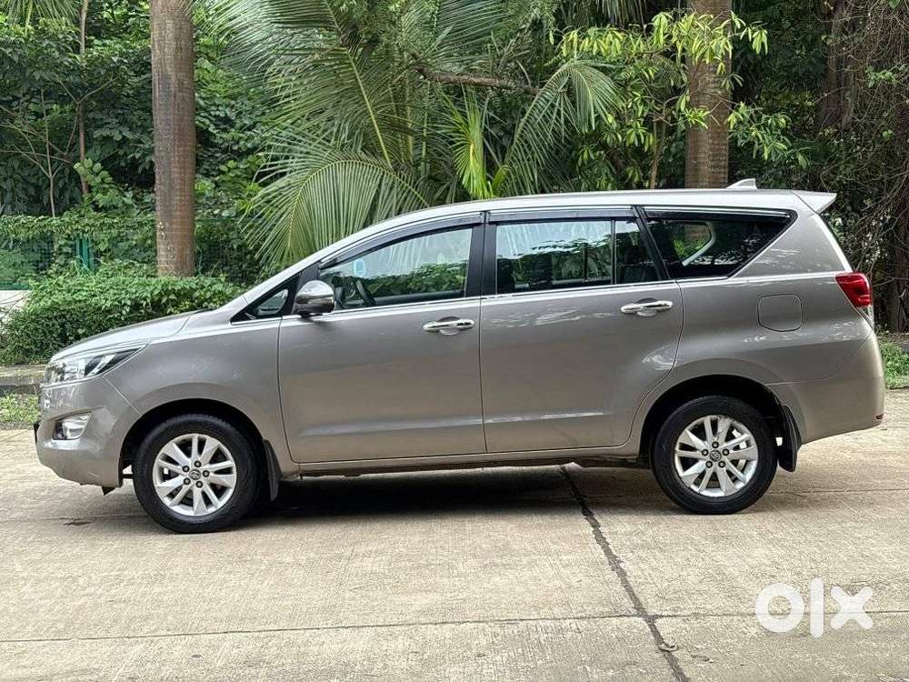 Toyota Innova Crysta 2.4 G Mt 8s, 2017, Diesel