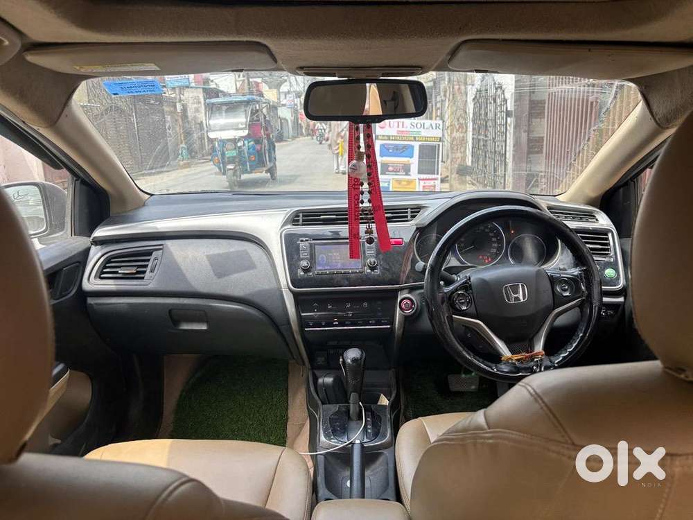 Honda City 2015 Cng & Hybrids 90000 Km Driven Cng Pass Nahi Hai