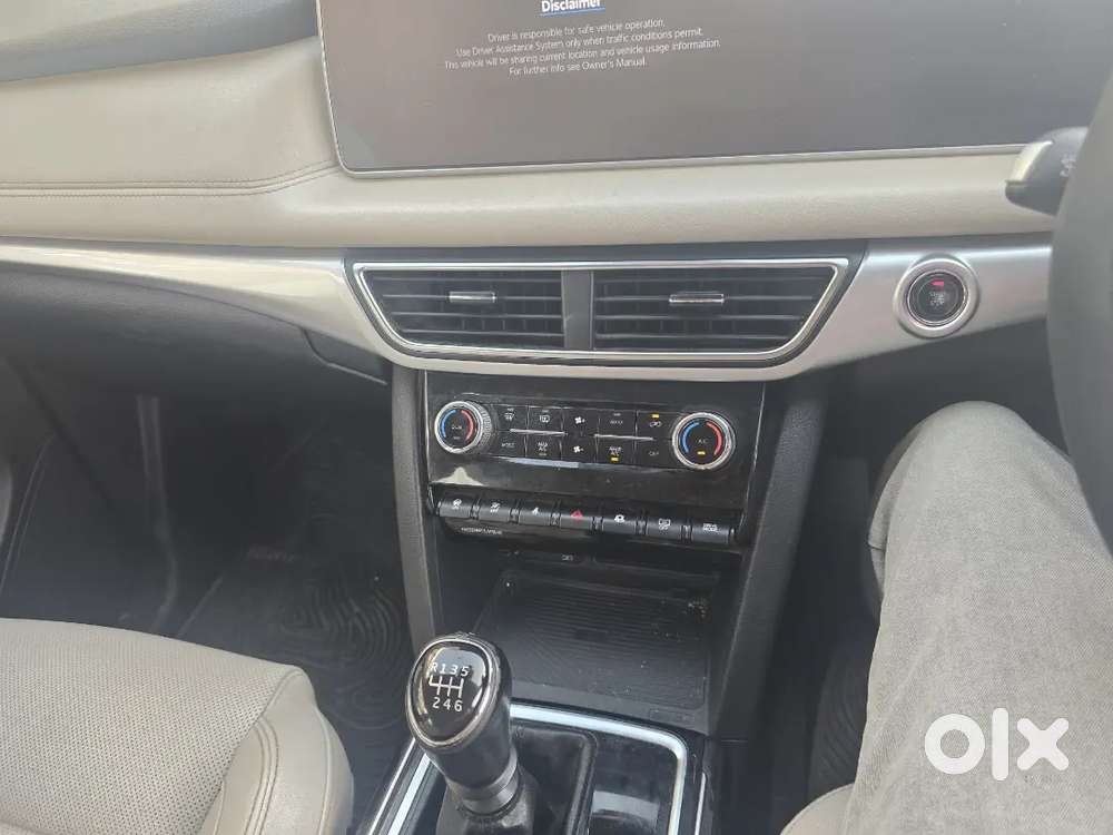 Mahindra Xuv700 Ax7 2022