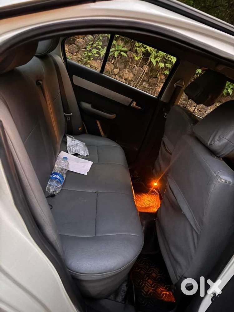 Maruti Suzuki Swift Dzire 2011