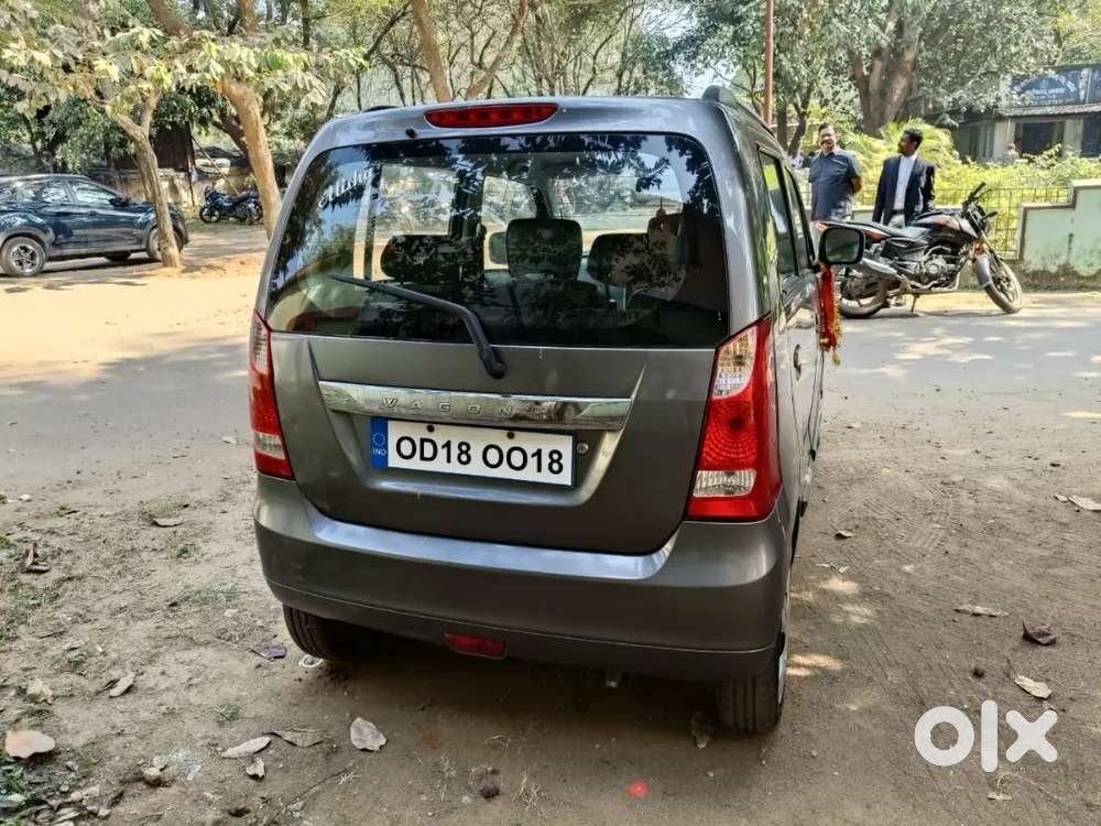 Single Handed Car. All 4 Tyres Are New. Well Maintained Interior.
