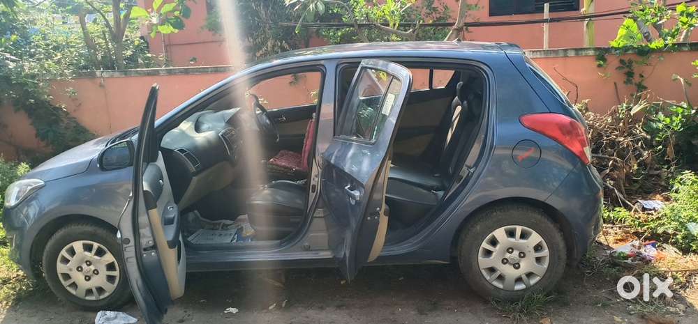 Hyundai I20 Magna Petrol 2013