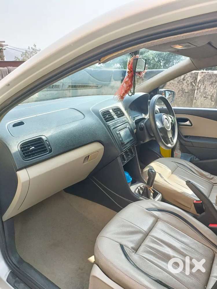 Volkswagen Polo 2012 Diesel 130000 Km Driven