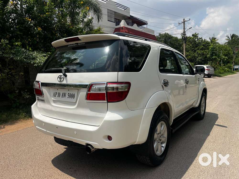 Toyota Fortuner 3.0 4x4 Manual, 2011, Diesel