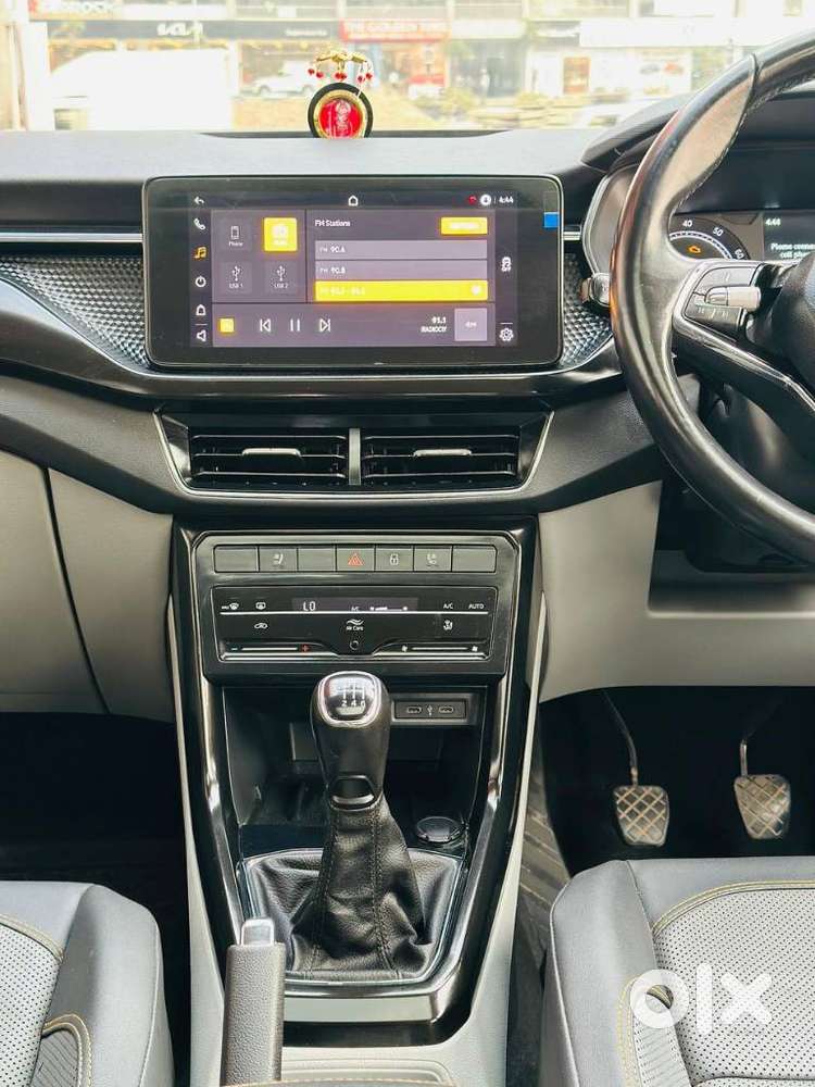 Skoda Kushaq 1.0 Tsi Style, 2022, Petrol