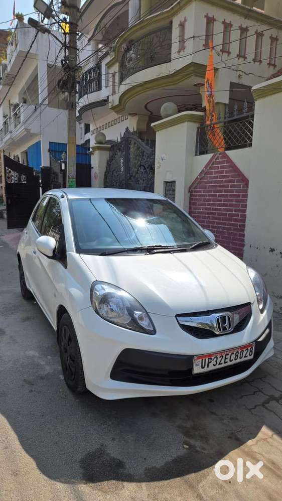 Honda Brio 2012 Petrol Well Maintained