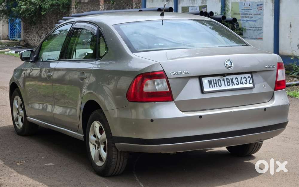 Skoda Rapid 2013-2016 1.6 Mpi At Elegance, 2013, Petrol