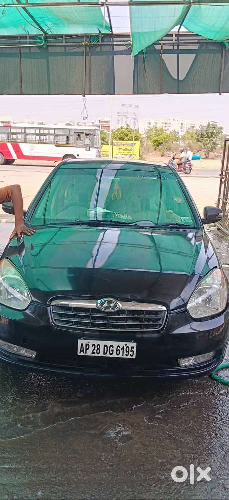 Verna. Hyundai