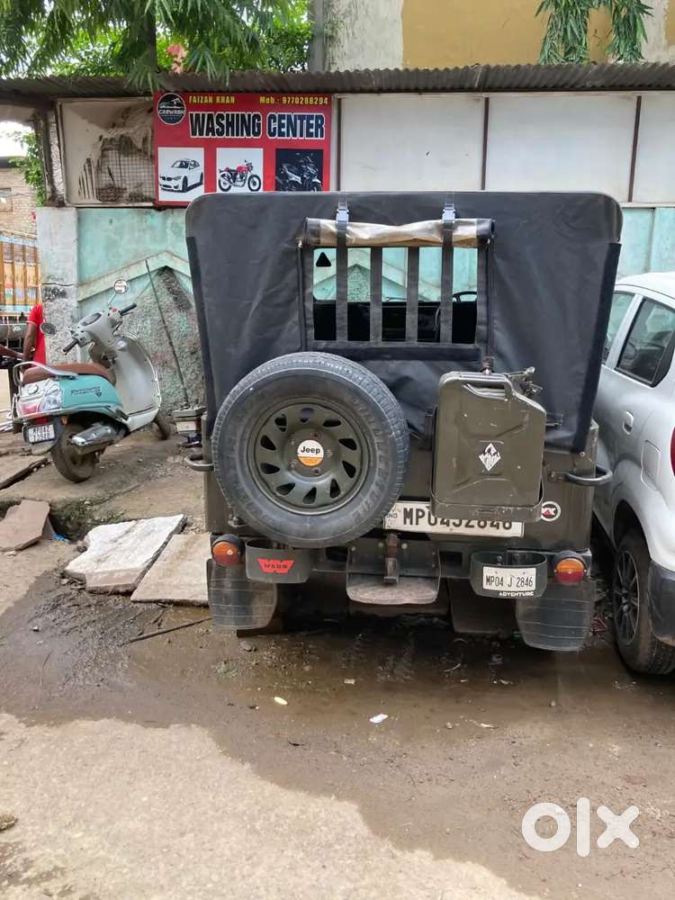 Mahindra Thar Roxx Diesel 1995