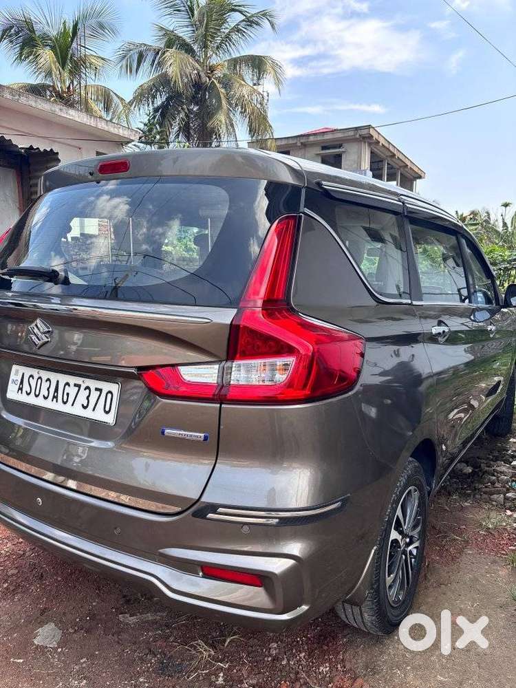 Maruti Suzuki Ertiga Zxi Shvs, 2022, Petrol